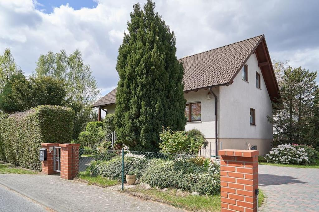 Neu Buch Ferienwohnung Am Stadtrand Von Berlin מראה חיצוני תמונה